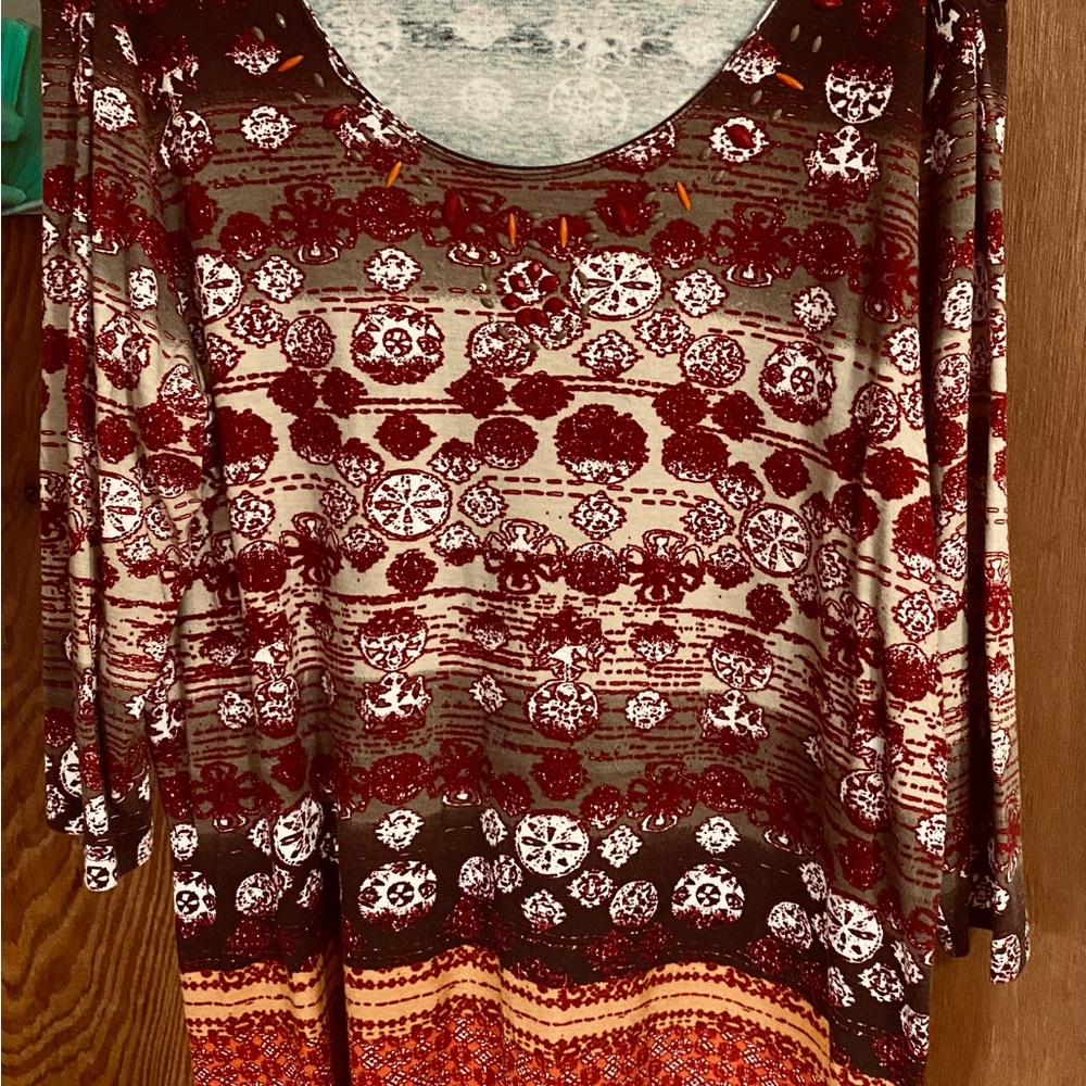 😊Women’s Pullover Long Sleeve Top w/beading Size 1X